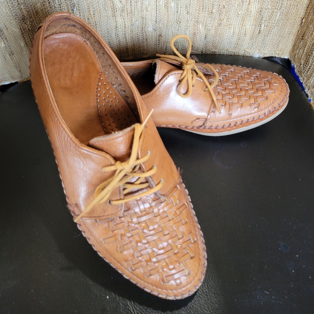 Vintage Dexter Women's 9 Soft Brown Leather Woven Lace Up  Flats
